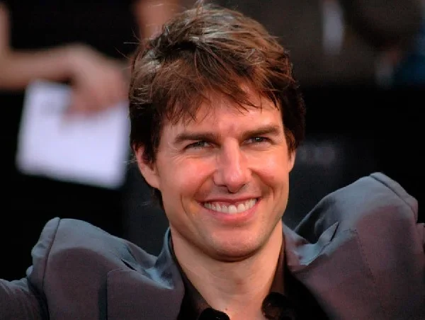 tom cruise teeth